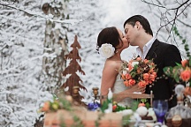 Предоставляем Скидку до 15% на все зимние свадьбы, которые проводятся по пятницам и воскресеньям!